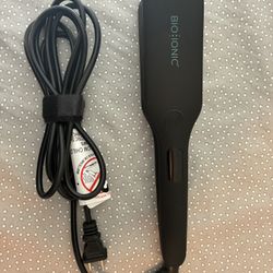 Bioionic 1.5 in Flat Iron 