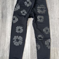 Black On Black Denim Tear Sweat Pants 🌸