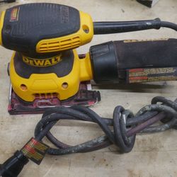 Dewalt Sander DWE6411 corded 889601-1 