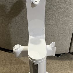 Dyson Vacuum Stand And Attachments