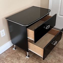 Black Night Stand 