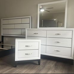 Hurry! Don’t Break The Bank! Super Saving Bedroom Set On Sale!! Bed, Dresser, Mirror, Night Stand Just $698!! 