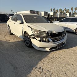 Auto parts 2015 Honda Accord 