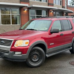 2006 ford explorer XLT 