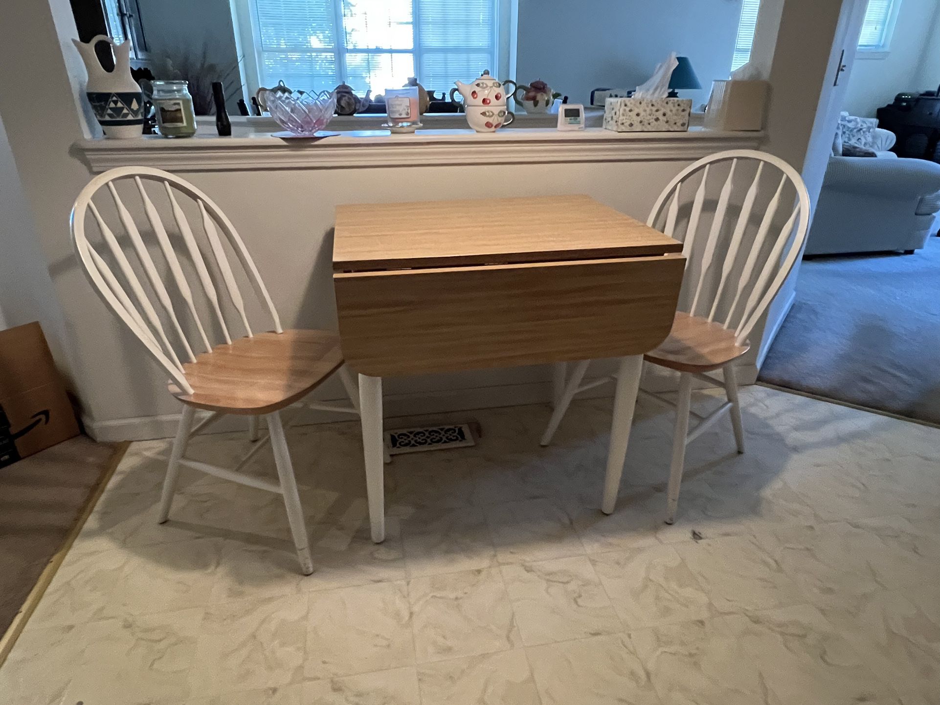 Drop Leaf Kitchen Table and Chairs