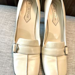 Women Vintage style size 9