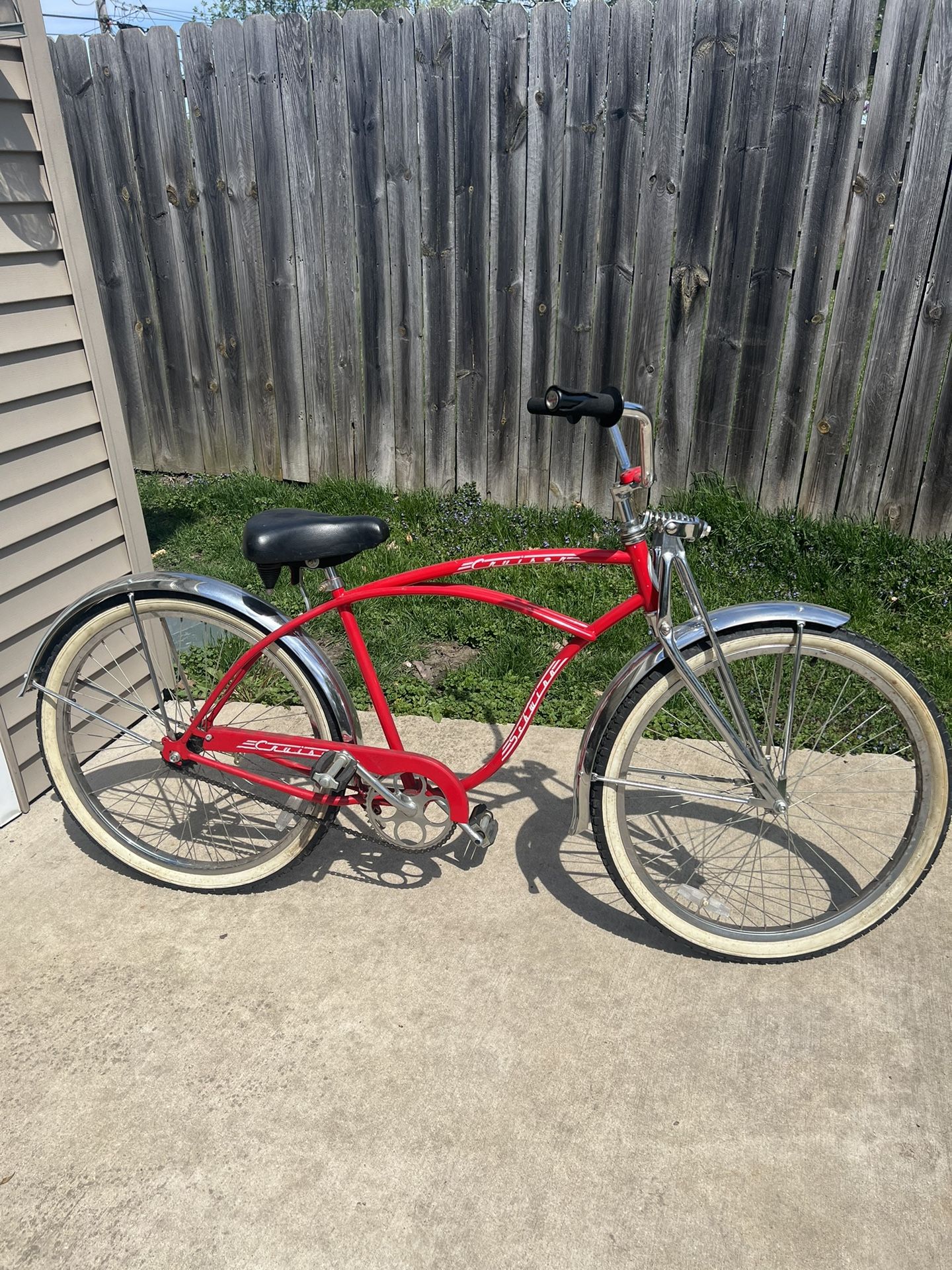 SCHWINN BEACH CRUISER