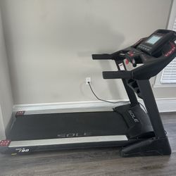 Sole F80 Treadmill 