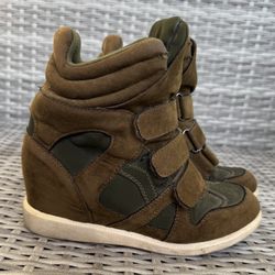 High Heel Boots 🥾 Size 6 