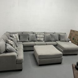 (Free Delivery) New Ashley Furniture Keener 6 Pc Fabric Sectional Sofa Couch W/ Ottoman