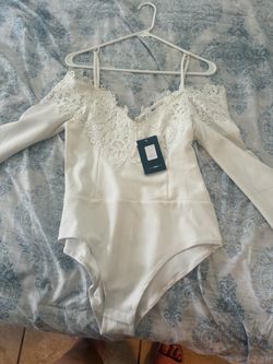 Fashion Nova white lace bodysuit