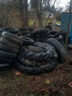Free tires! Lots of sizes. FOR HOUSE PROJECTS ONLY!!