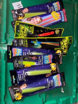 GLOW STICKS NEW