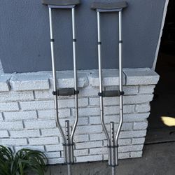 Free Medical Crutches 