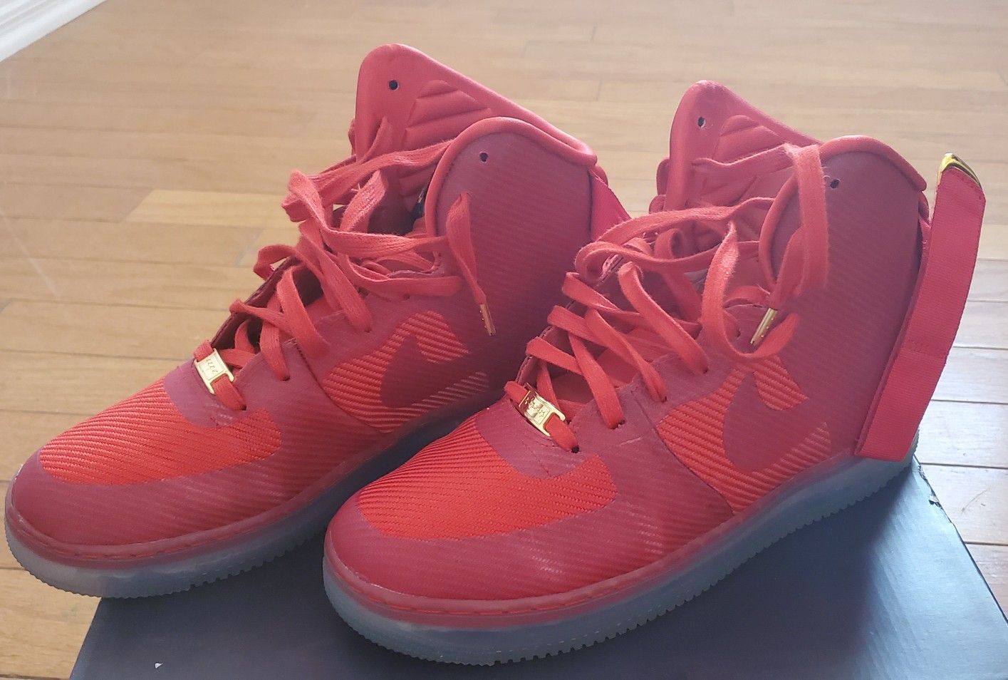 Nike air force high ,red ,size