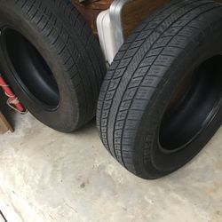 Uniroyal Tiger Paw Touring A/S All Season Tires 255/70R18 113H