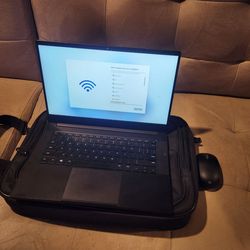 Razor blade 14 laptop