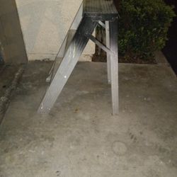 Foldable Aluminium Ladder 