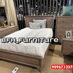 4Pcs Queen Size Bedroom Set w. Mattress Included