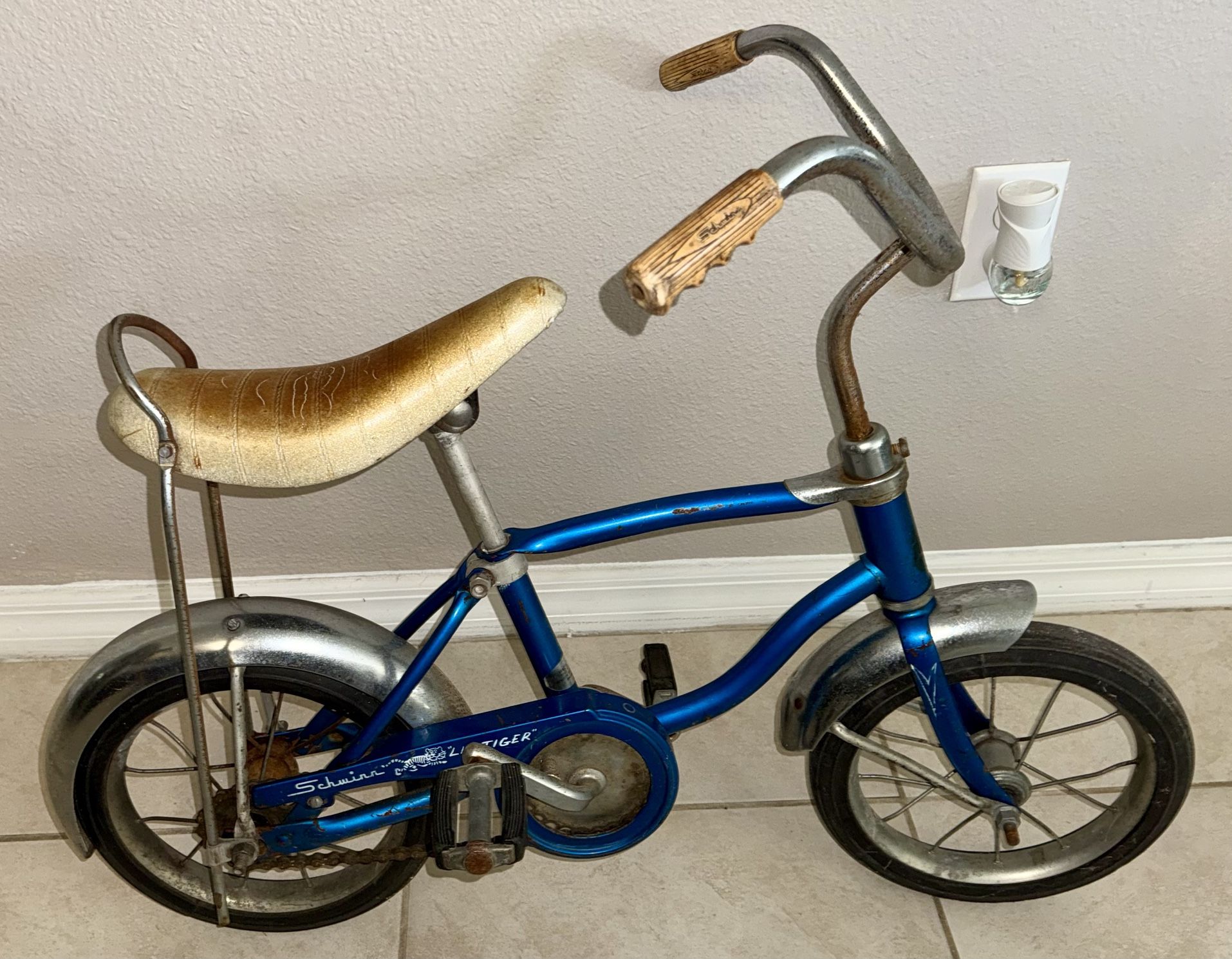 1970’s Vintage Children’s Schwinn  Lil Tiger Bicycle
