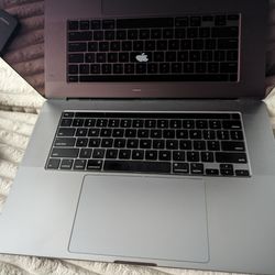 2019 MacBook Pro Touchbar