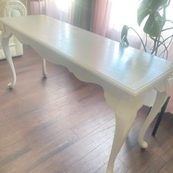 Console table 
