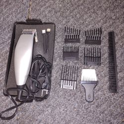 Preowned Remington men’s hair clippers set
