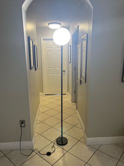 New LED Light Floor Lamp , different settings comes whit remote control