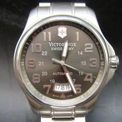 Victorinox Swiss Army Mens 241373 Officers Mecha Watch