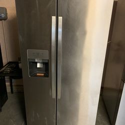 Kenmore Refrigerador Like  New 