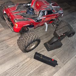 Traxxas Tmaxx