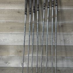 Callaway Big Bertha X-12 Iron Set 3-9 + Pw RH Dynamic Gold S400U Steel Sensicore