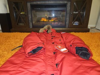 CANADA GOOSE ( BRAND NEW) KENSINGTON PARKER