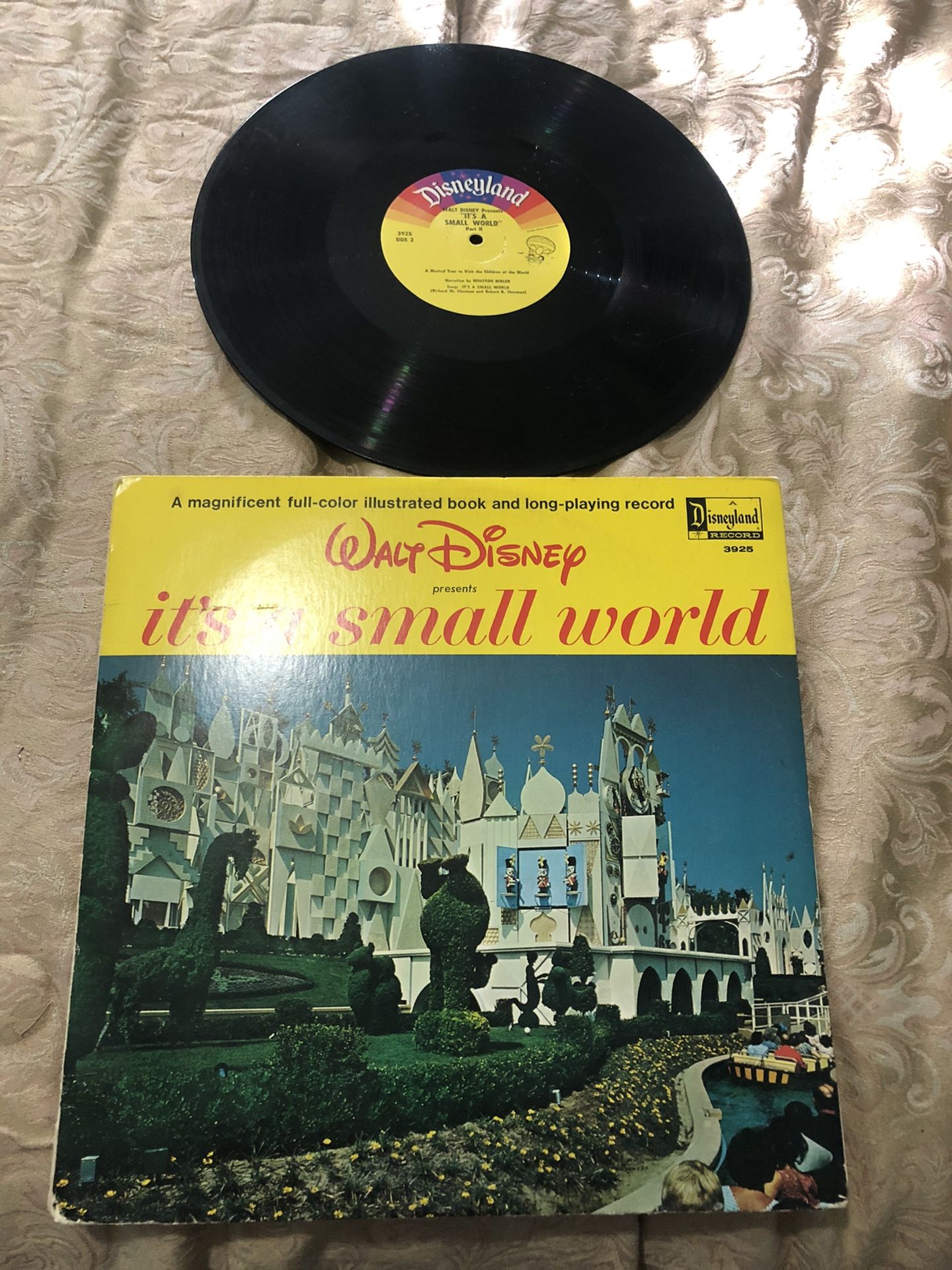 Walt Disney It’s a small world after all (record