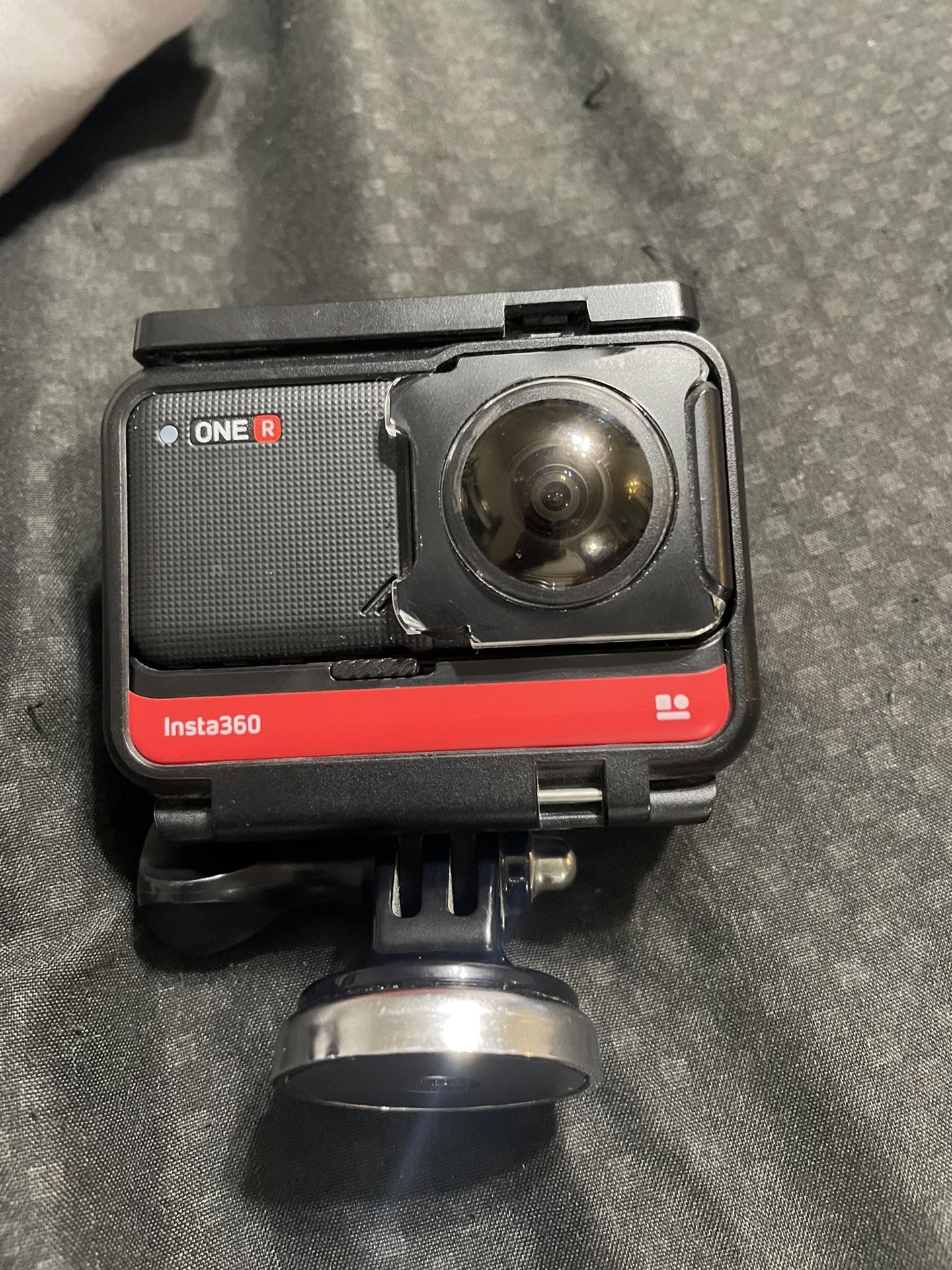 Insta360 One R