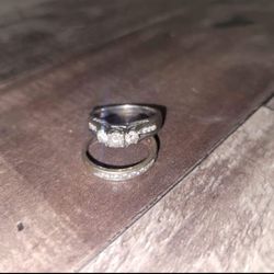 Zales SIZE 8 Rings. Past Present Future Band And 1 Karat Wedding Band