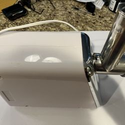Meat Grinder With Sausage Attachments