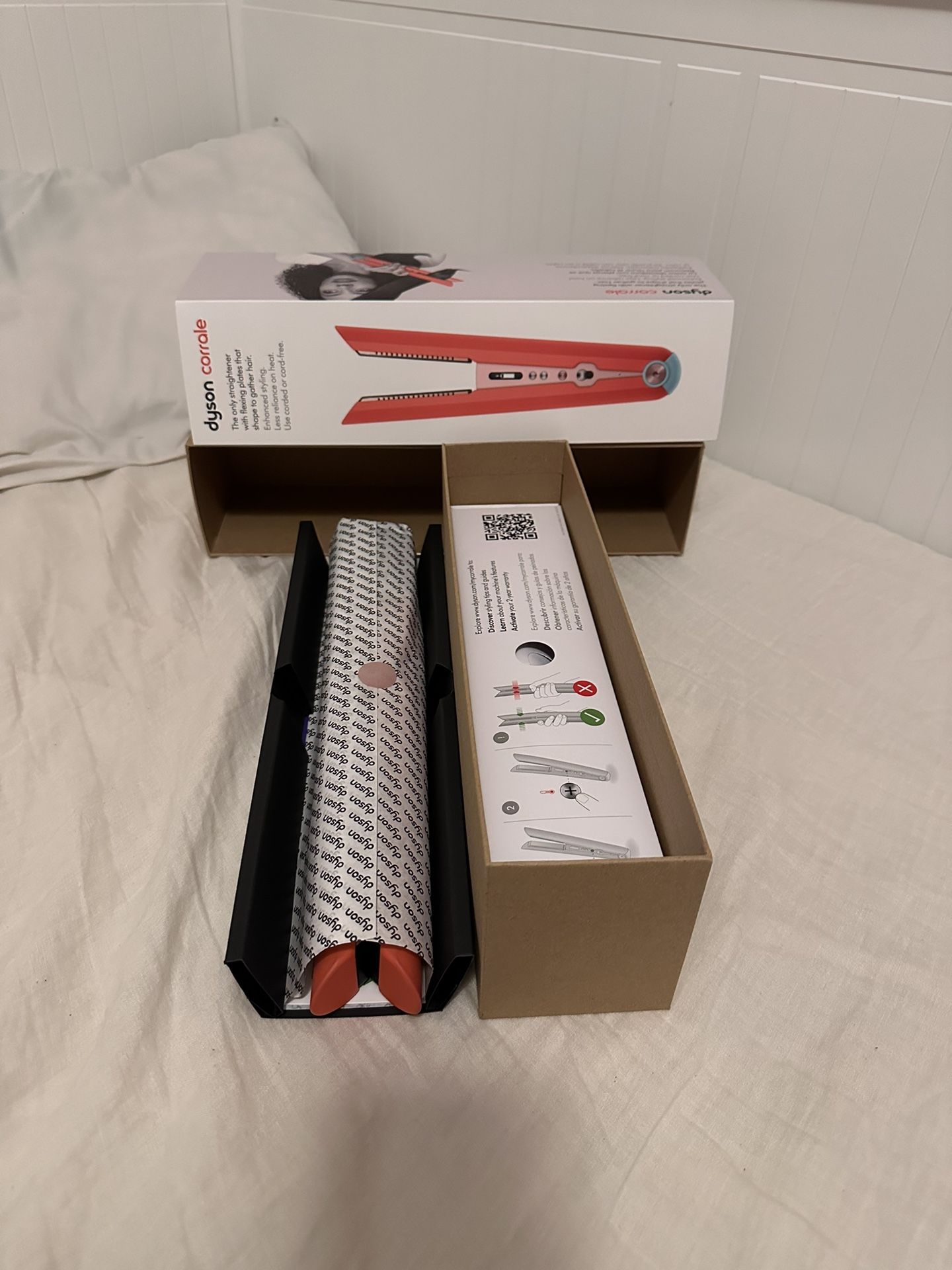 Dyson Corrale straightener in Ceramic Pop