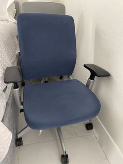 Amplify SitOnIt office chairs