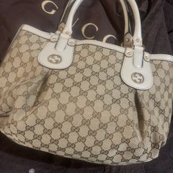 Gucci Purse  Authentic 