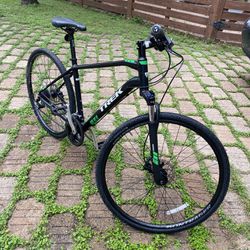 Trek Dual Sport 2 Bike - (2021) Never Used, Excellent Condition