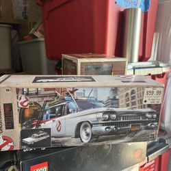 Hasbro Ghostbusters Ecto-1 (1984) Car