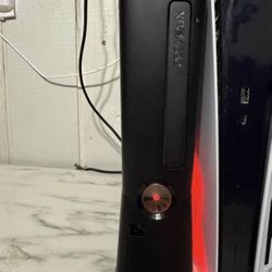 Xbox 360 Slim - RGH 3 - 750GB HDD - Corona - Custom Red LEDs - Custom Power/Eject Sound