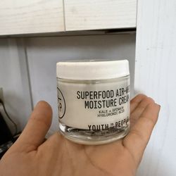 skincare, moisturizer 