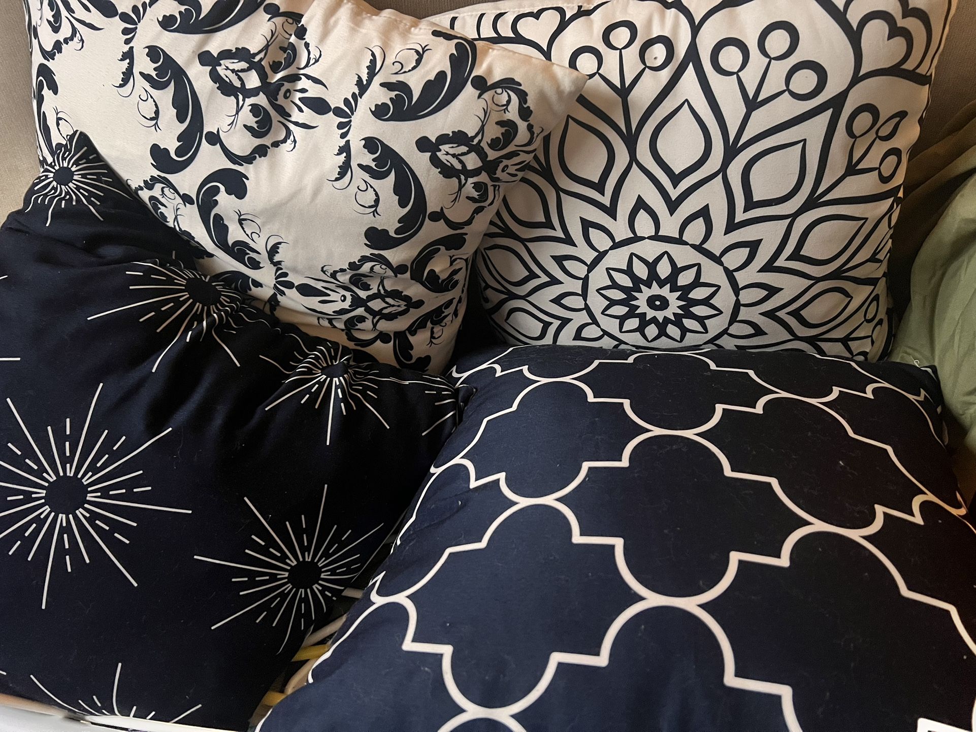 4 Standard Sized couch Pillows $20