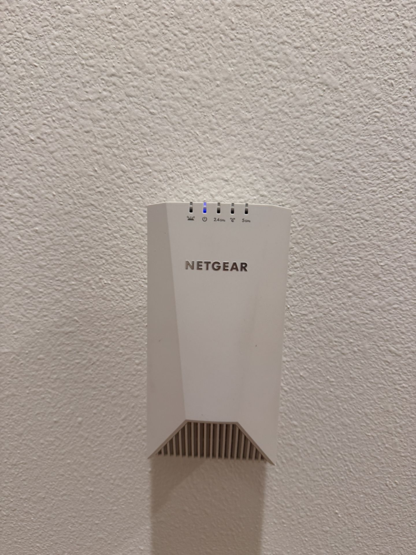 NETGEAR WiFi Mesh Range Extender