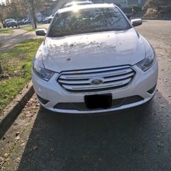2013 Ford Taurus