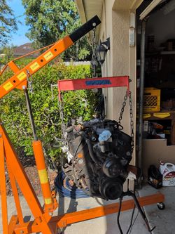 Ford 302 HO  long block out of a 95 Mustang GT with 86k on the clock