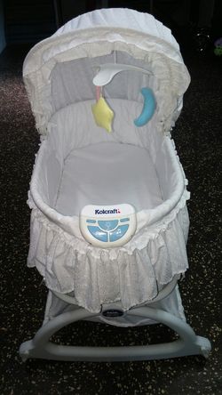 Kolcraft light vibes rocking bassinet for Sale in Warren MI OfferUp