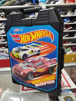 38 Hot Wheels Cars with Storage Case